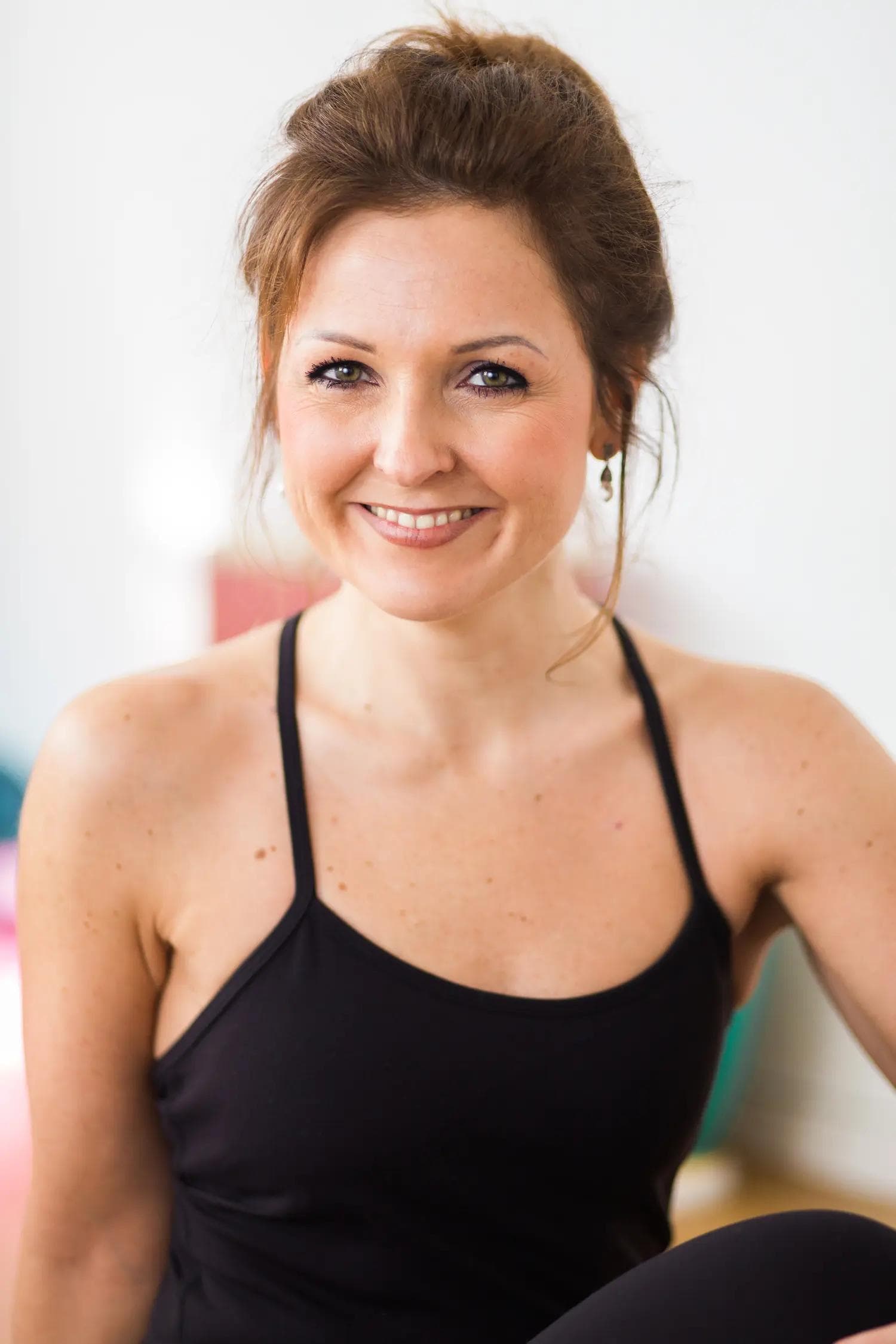 Yogalehrerin im Würmtal mit therapeutischem Ansatz